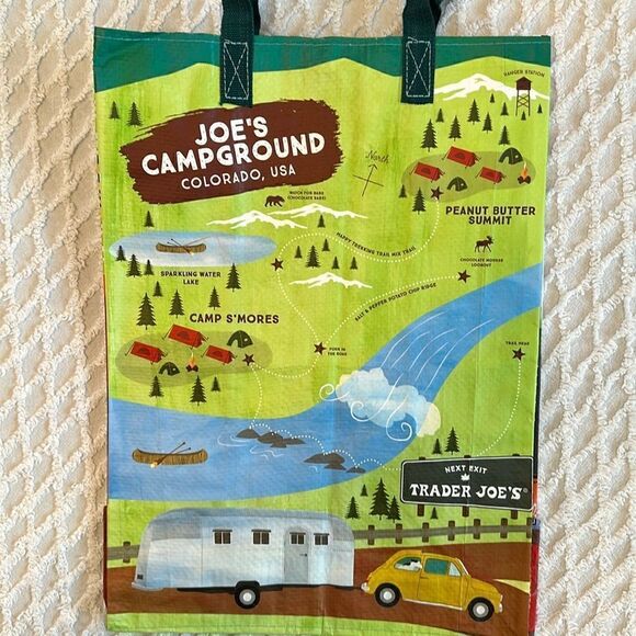 Trader Joe’s Plastic Reusable Shopping Tote Bag 6 Gallon Colorado Skiing Collect - Picture 1 of 12